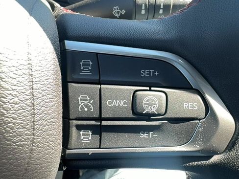 Used 2026 Jeep Compass Trailhawk w/ Sun, Sound & Navigation Group AWD/4WD image 14