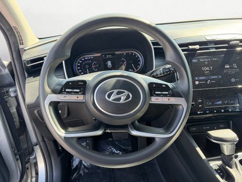Used 2024 Hyundai Tucson SEL FWD image 9