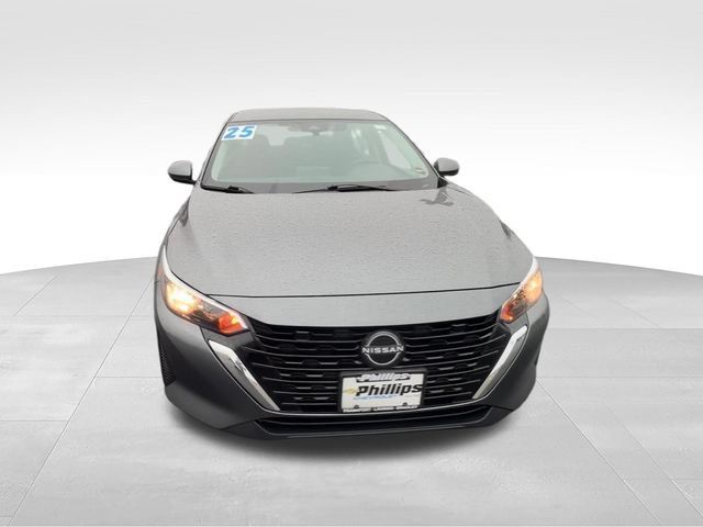 Used 2025 Nissan Sentra SV FWD image 8