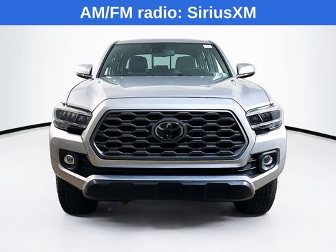 Used 2022 Toyota Tacoma TRD Off-Road w/ Technology Package image 3