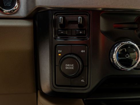 Used 2026 Ford F450 Platinum w/ Platinum Plus Package image 24