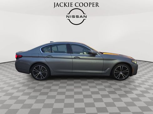 Used 2023 BMW 540i w/ Premium Package RWD image 4