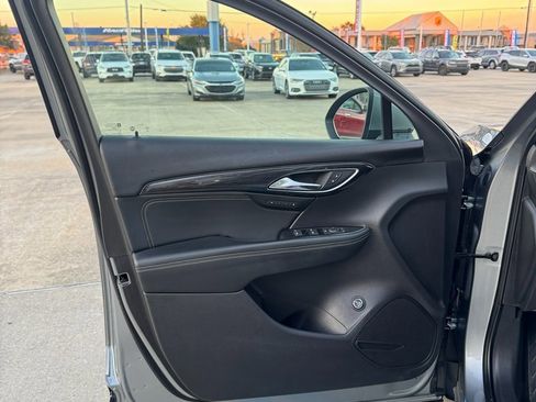 Used 2023 Buick Envision Essence image 7