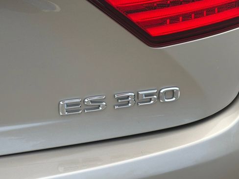 Used 2014 Lexus ES 350 w/ Premium Package FWD image 37