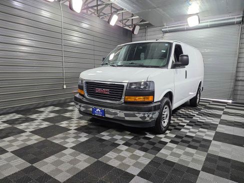 Used 2021 GMC Savana 2500 w/ Driver Convenience Package image 33