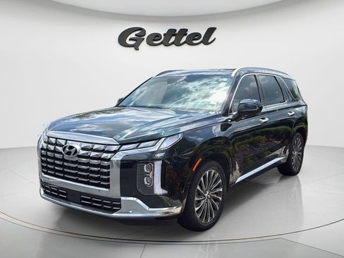 Used 2024 Hyundai Palisade Calligraphy FWD image 1