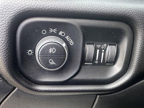 Used 2024 RAM 2500 Laramie w/ Safety Group image 19