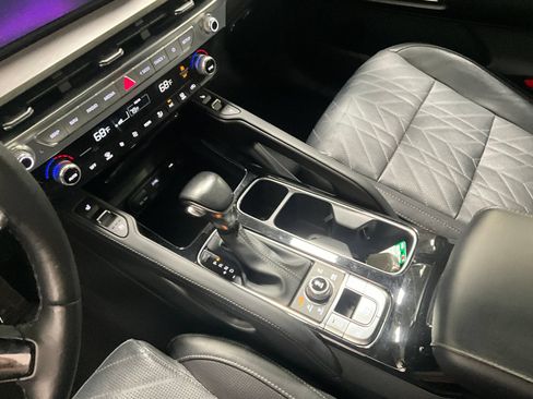 Used 2024 Kia Telluride SX X-Line AWD/4WD image 15