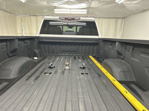 Used 2024 Chevrolet Silverado 3500 High Country w/ High Country Premium Package AWD/4WD image 23