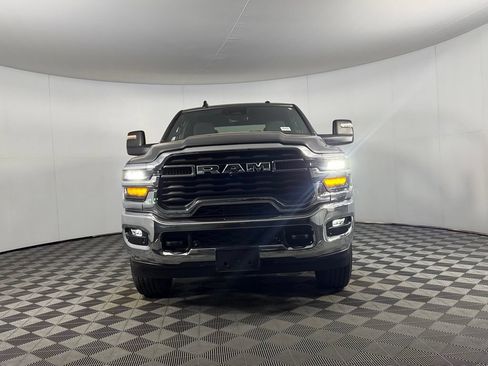 Used 2025 RAM 2500 Big Horn AWD/4WD image 11