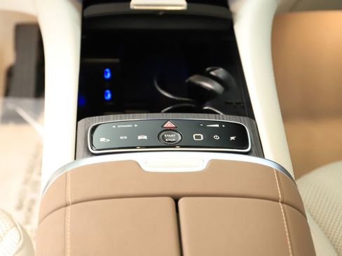 Used 2025 Mercedes-Benz EQS 450+ Sedan image 21