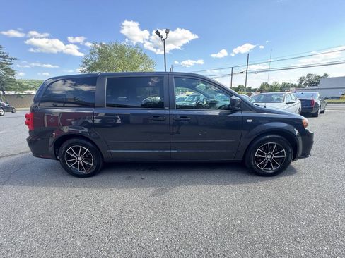 Used 2014 Dodge Grand Caravan SE FWD image 8