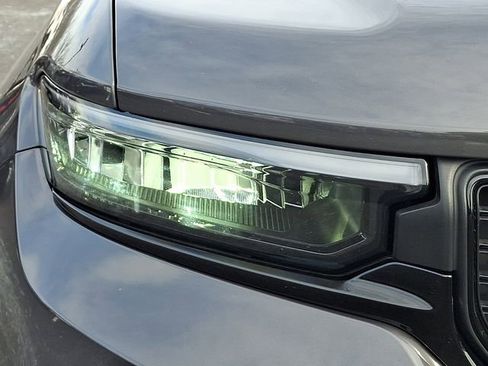 Used 2023 Jeep Grand Cherokee Altitude image 10