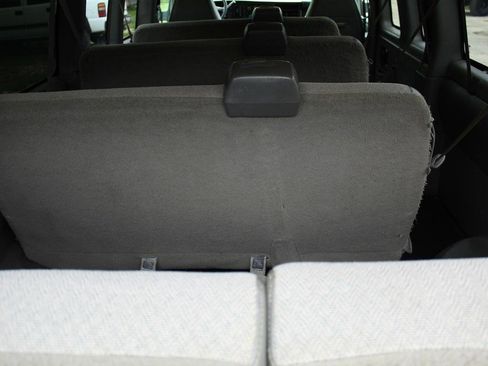 Used 2019 Chevrolet Express 3500 LT w/ LT Preferred Equipment Group image 22