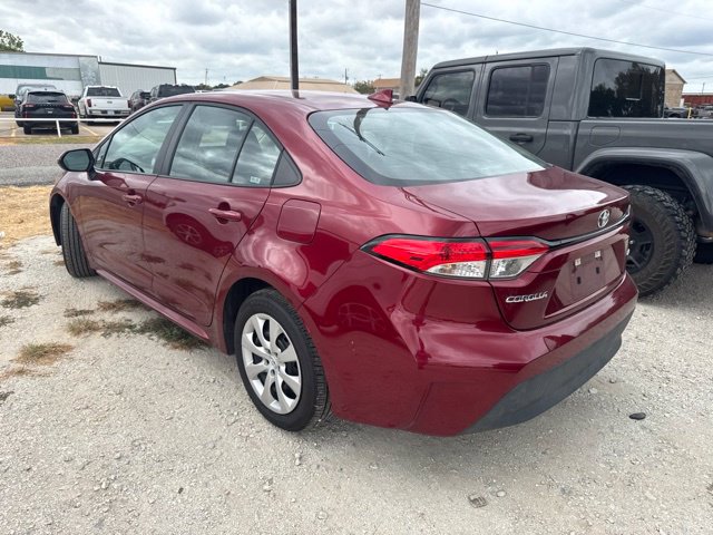Used 2026 Toyota Corolla LE FWD image 4