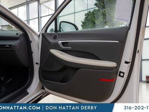 Used 2025 Hyundai Sonata SEL FWD image 19