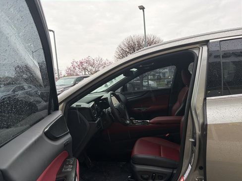 Used 2023 Lexus NX 350 AWD image 23