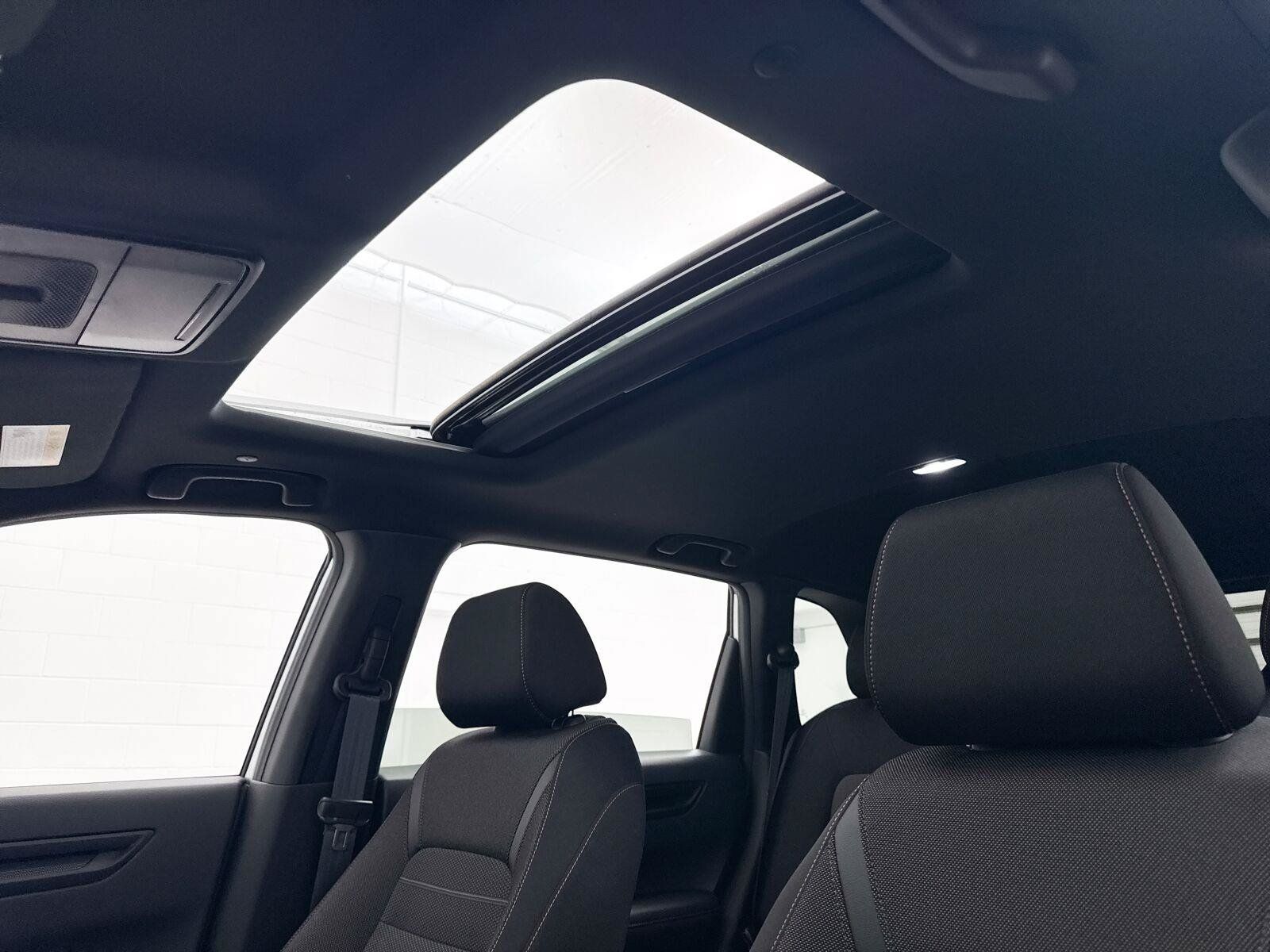 Used 2023 Honda CR-V Sport image 3