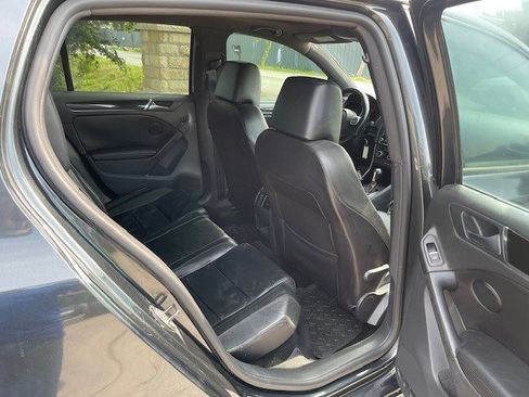 Used 2010 Volkswagen GTI 4-Door image 13