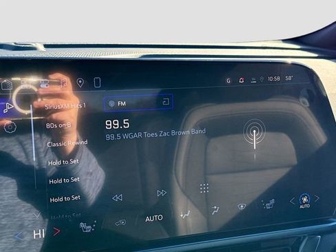 New 2026 Chevrolet Equinox EV LT image 16