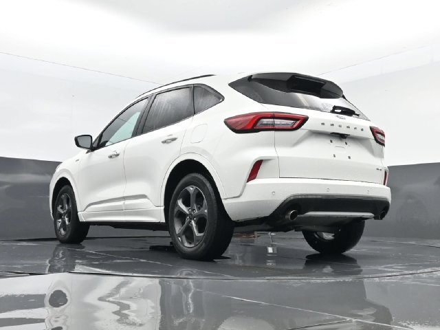 Used 2023 Ford Escape ST-Line w/ Tech Pack #1 AWD/4WD image 25