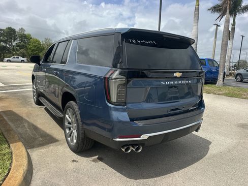 New 2026 Chevrolet Suburban Premier AWD/4WD image 8