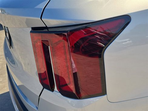 New 2026 Kia Sorento LX image 11