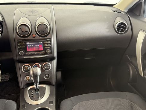 Used 2013 Nissan Rogue S w/ Special Edition Pkg AWD/4WD image 26