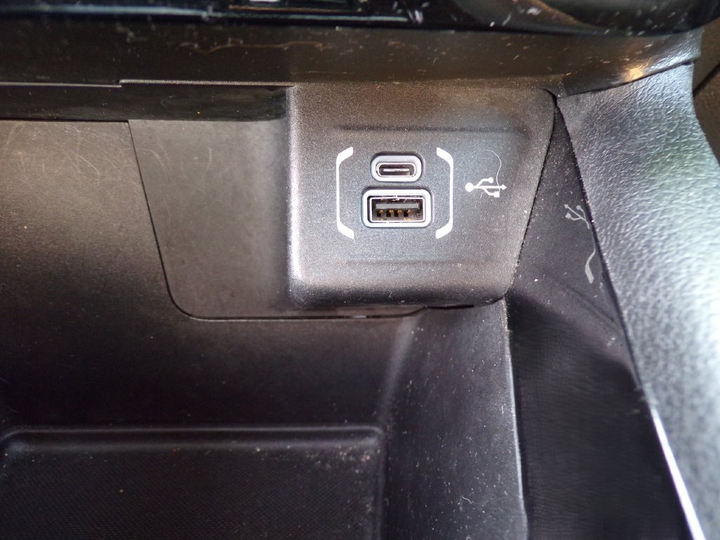 Used 2023 Jeep Compass High Altitude AWD/4WD image 22