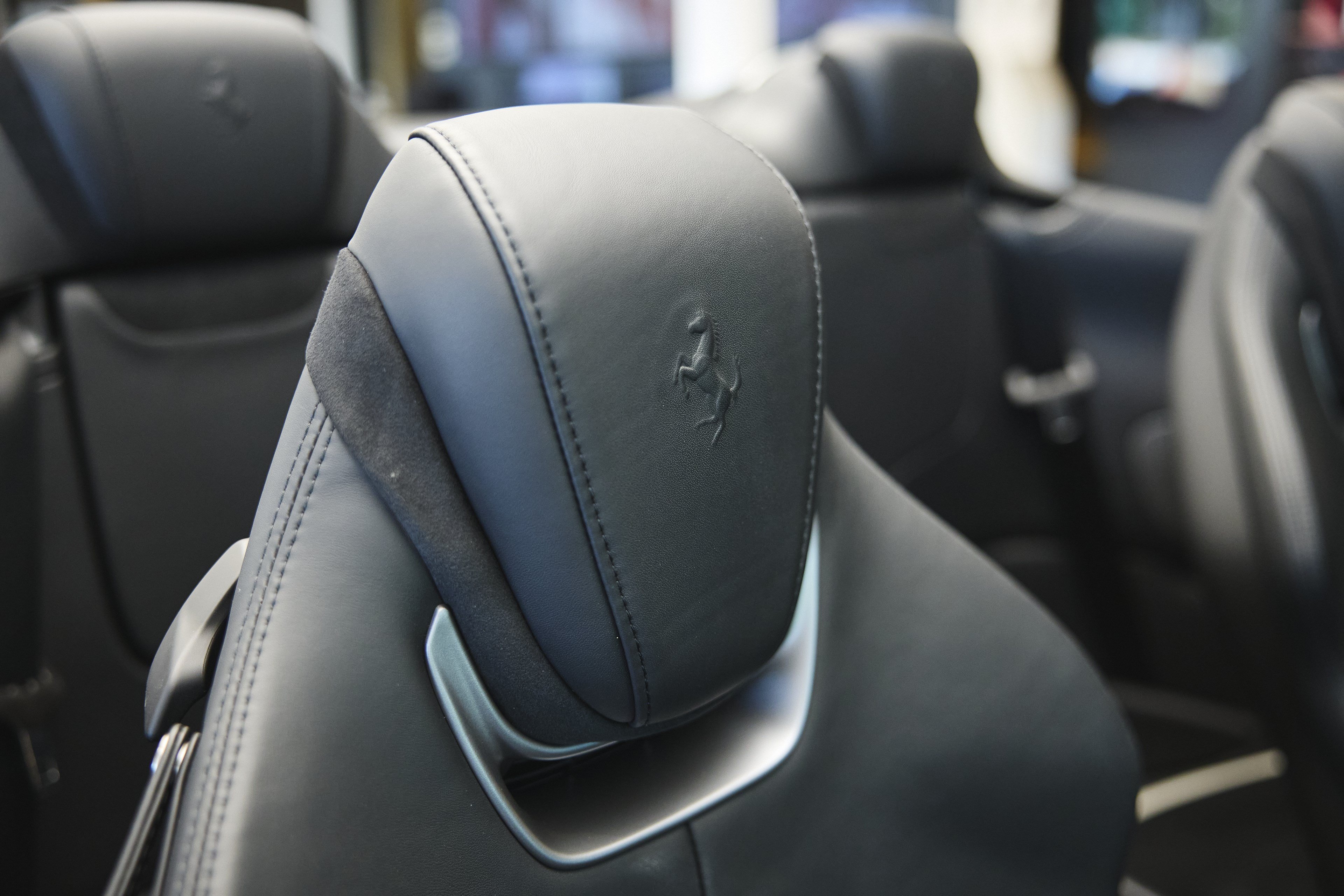 Used 2024 Ferrari Roma Spider RWD image 38