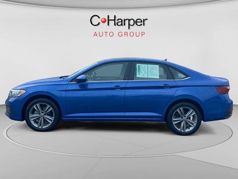 Used 2024 Volkswagen Jetta SE FWD image 6
