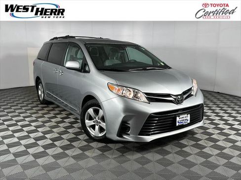 Certified 2020 Toyota Sienna LE FWD image 1