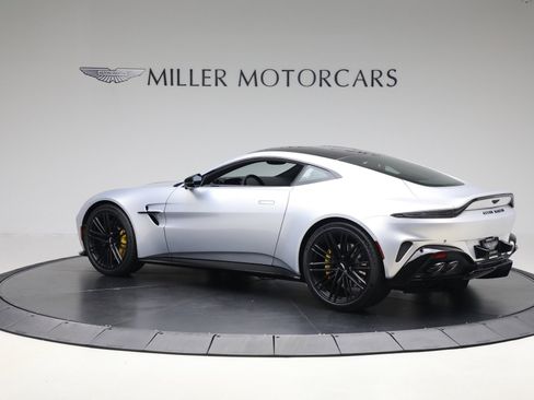 New 2026 Aston Martin V8 Vantage Coupe image 4