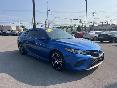 Used 2018 Toyota Camry SE w/ Audio Package FWD image 7