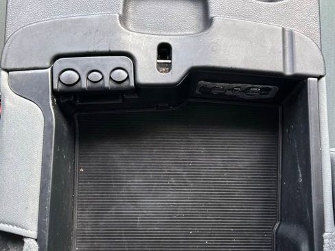 Used 2019 RAM 1500 Express image 19