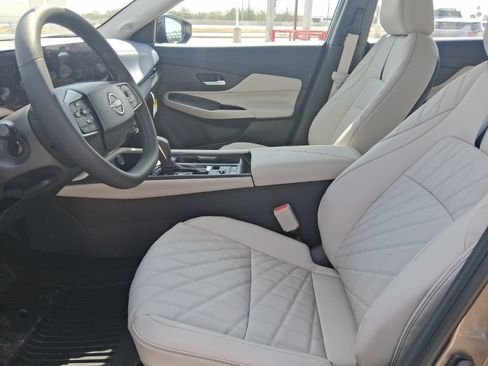New 2026 Nissan Sentra SL w/ Floor Mat Package FWD image 22