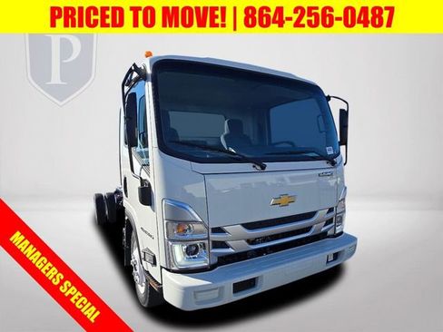 New 2025 Chevrolet Low Cab Forward image 14