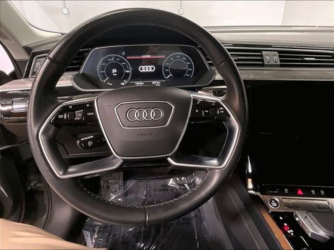 Certified 2024 Audi Q8 e-tron Premium Plus AWD/4WD image 8
