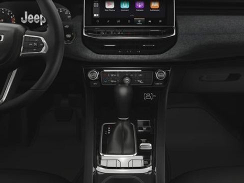 New 2026 Jeep Compass Latitude image 4