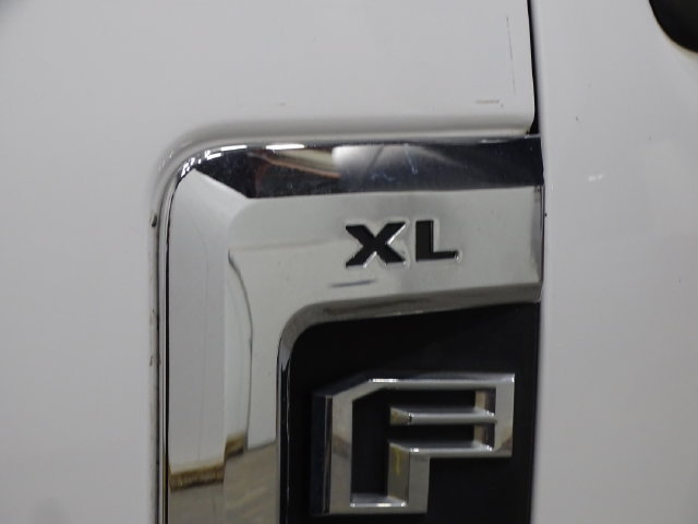 Used 2018 Ford F550 2WD Crew Cab Super Duty image 25