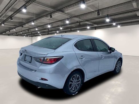 Used 2020 Toyota Yaris LE image 4