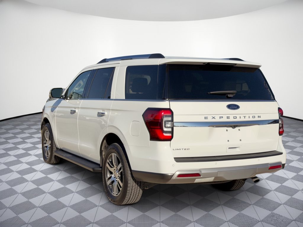 Used 2024 Ford Expedition Limited RWD image 3