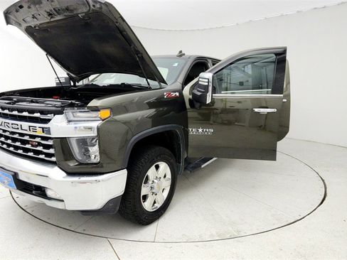 Used 2022 Chevrolet Silverado 2500 LTZ w/ LTZ Texas Edition image 10