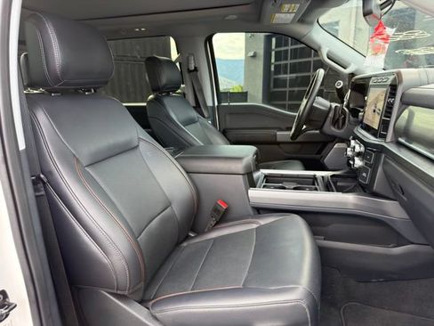 Used 2024 Ford F350 Lariat w/ Lariat Ultimate Package AWD/4WD image 12