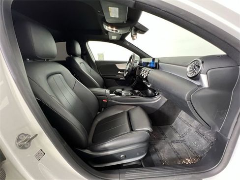 Used 2022 Mercedes-Benz A 220 image 29