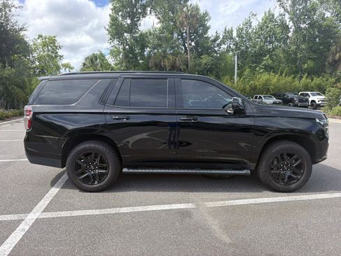 Used 2021 Chevrolet Tahoe Z71 w/ Z71 Signature Package AWD/4WD image 2
