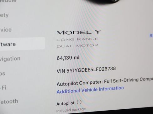 Used 2020 Tesla Model Y Long Range image 35