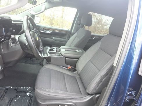 Used 2023 Chevrolet Silverado 1500 LT AWD/4WD image 22