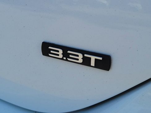 Used 2023 Genesis G70 3.3T w/ Sport Advanced Package RWD image 5