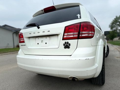 Used 2018 Dodge Journey SE w/ Popular Equipment Group FWD image 17
